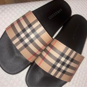 Burberry Beige and Black Check Slides